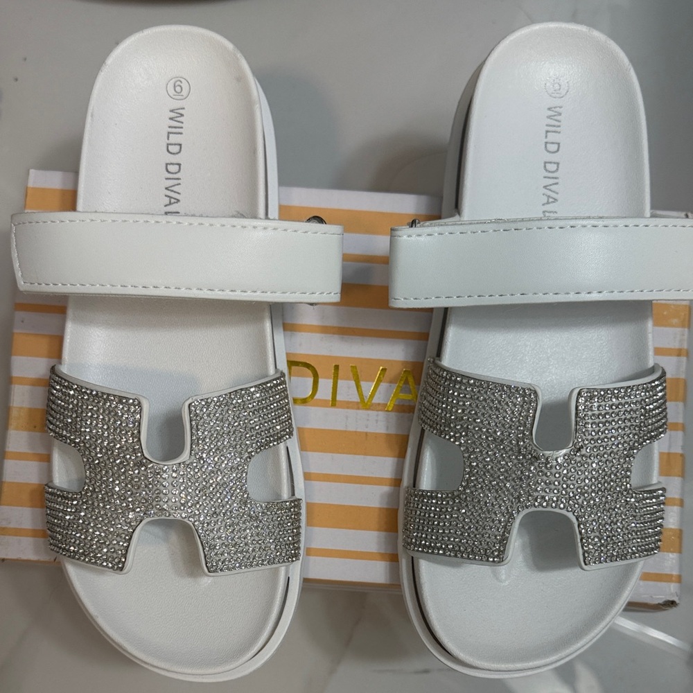 Wild Diva White and Silver Slide Sandals